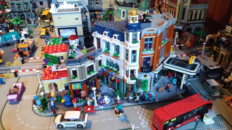 https://antp.be/priv/lego-room/DSC_0972_1.JPG