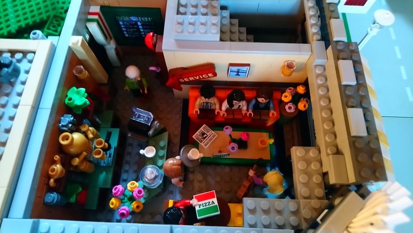 https://antp.be/priv/lego-room/DSC_5059_1.JPG